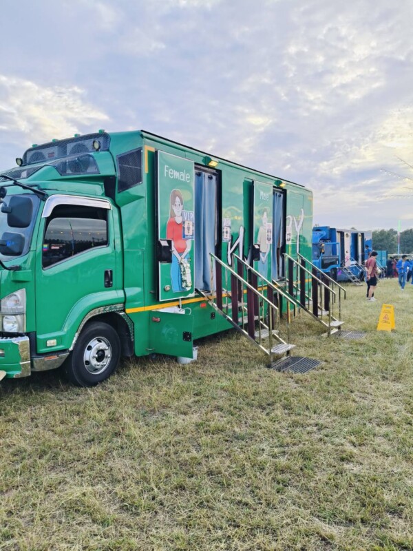 รถสุขาเคลื่อนที่มีนบุรี